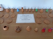 Выставка поделок в учреждении «Волшебная глина»