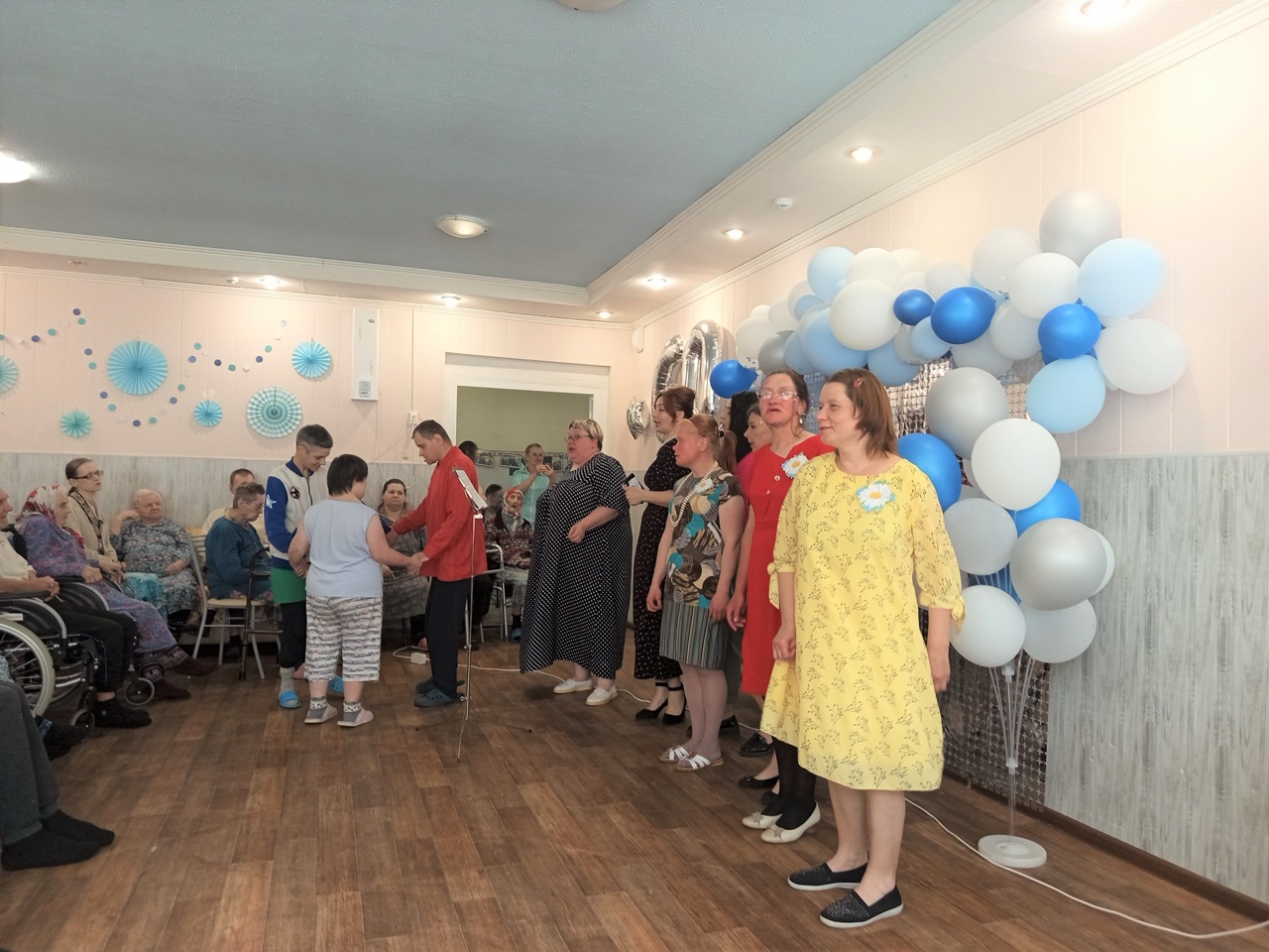 «Ещё раз про любовь!» - концерт под таким названием прошёл на отделении милосердия.