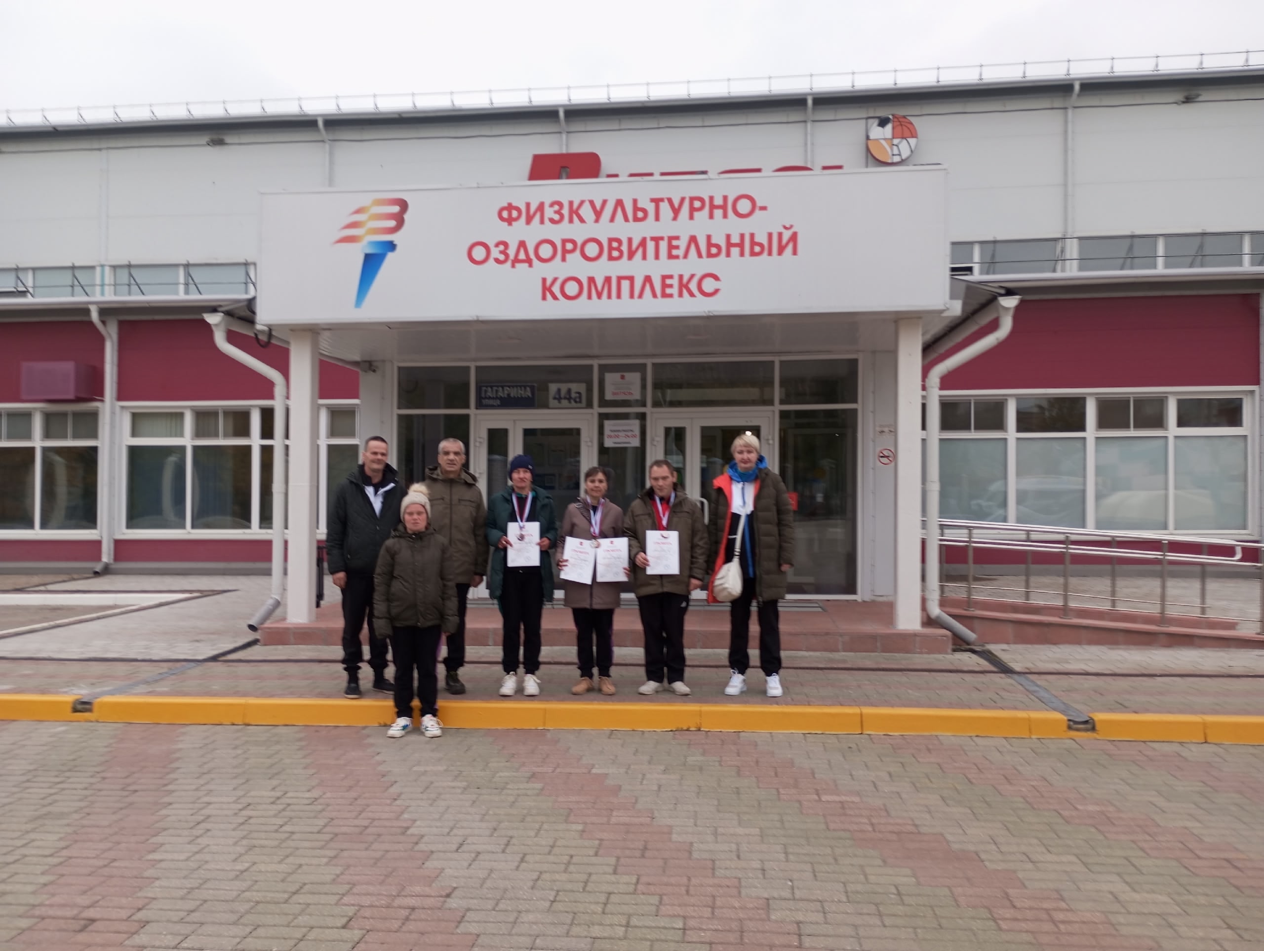 На вологодском стадионе "Витязь" состоялись соревнования по легкой атлетике, собравшие спортсменов со всей нашей области.