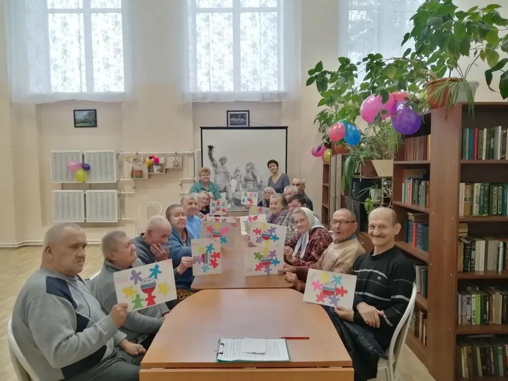 Для проживающих геронтопсихиатрического отделения сотрудники Коварзинского Дома культуры показали интересную презентацию и провели мастер-класс, посвященные Дню народного единства.