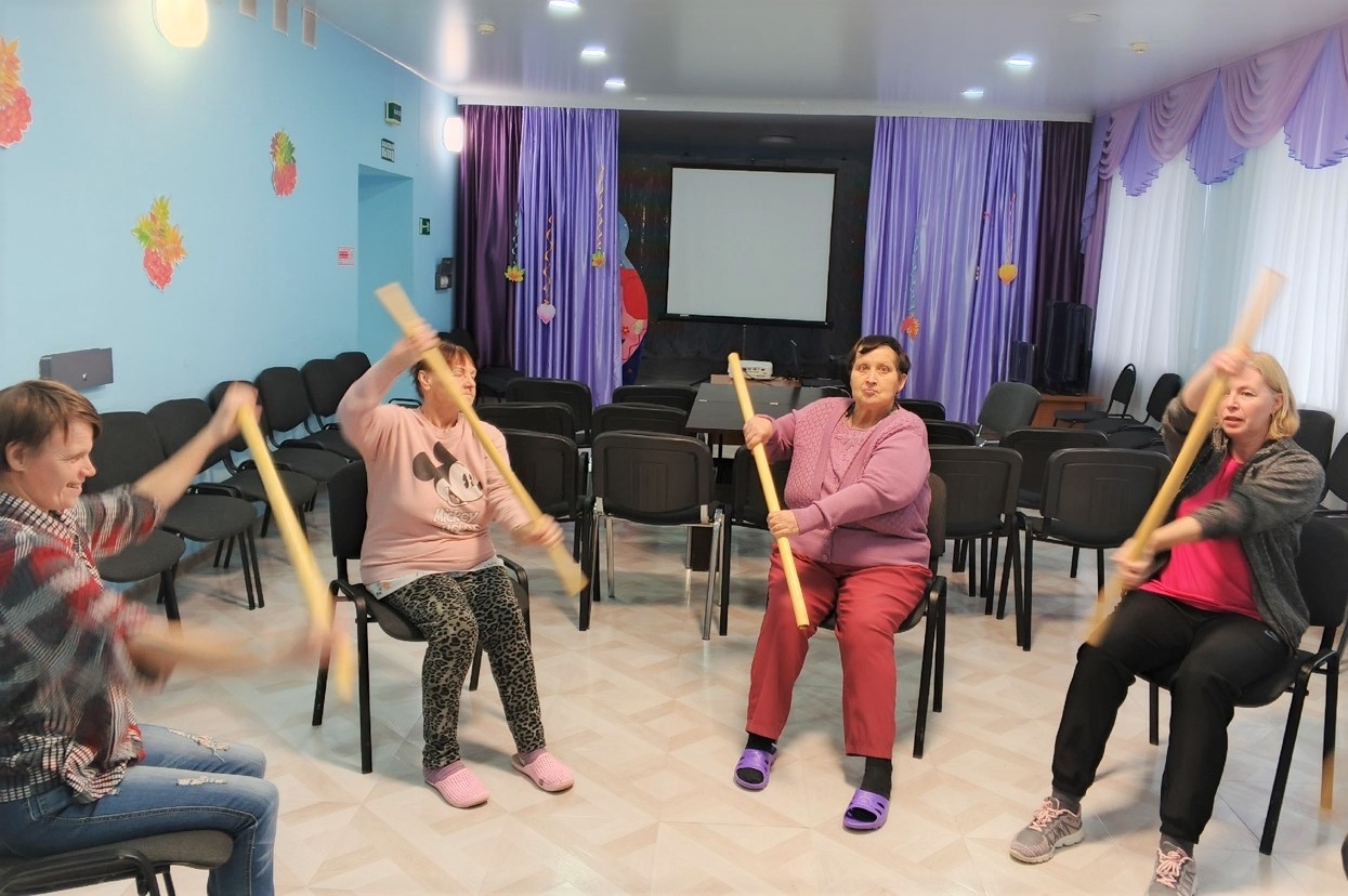 Занятие с использованием гимнастической палки.